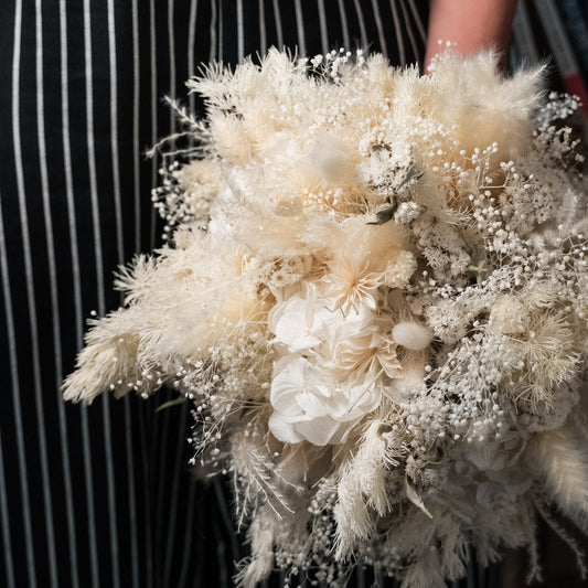 Trockenblumenstrauß des Monats Janéa