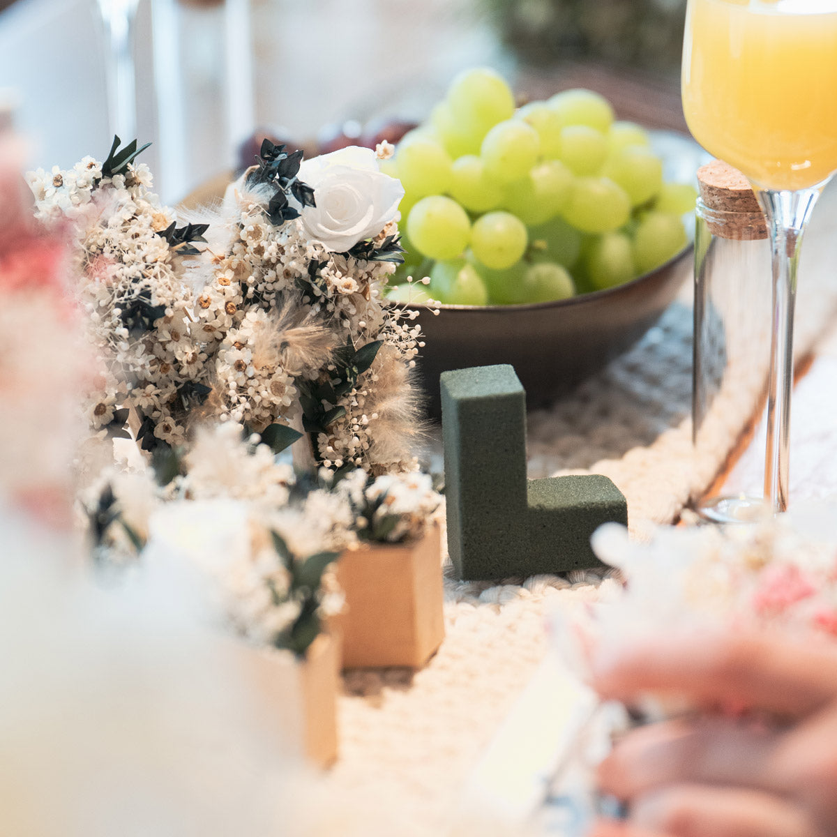 Blütenbotschaft – Florale Buchstaben & Bilder gestalten