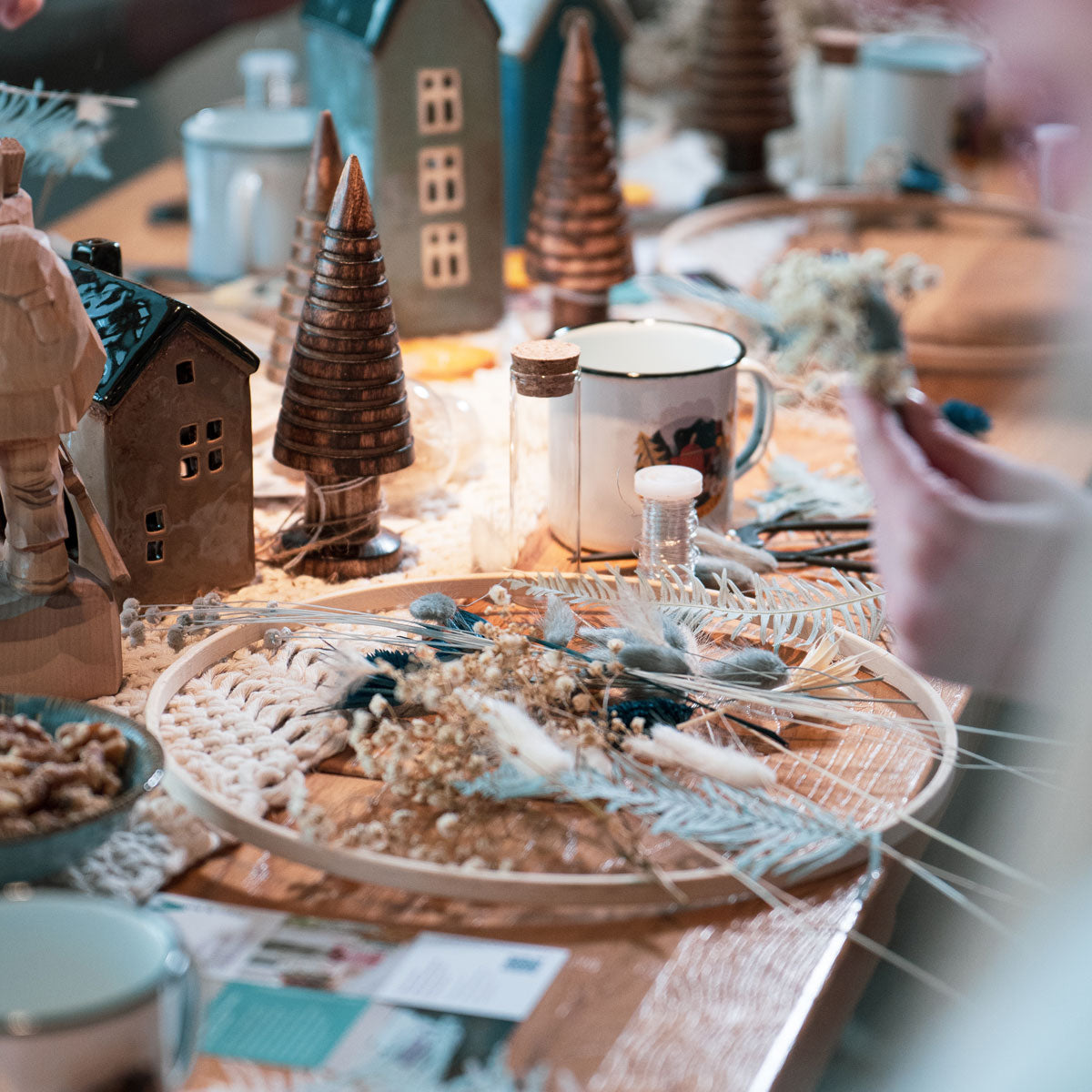 Weihnachtsfeier | Feder&Konfetti | Loop, Flower Cloud oder Keramik Workshop