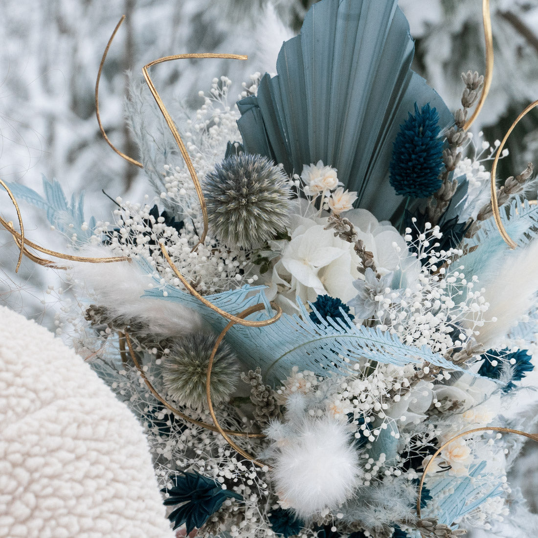 Trockenblumenstrauß des Monats Dezara