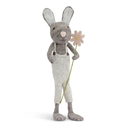 Figur LARGE GREY BUNNY WITH PANTS AND FLOWER Én Gry & Sif