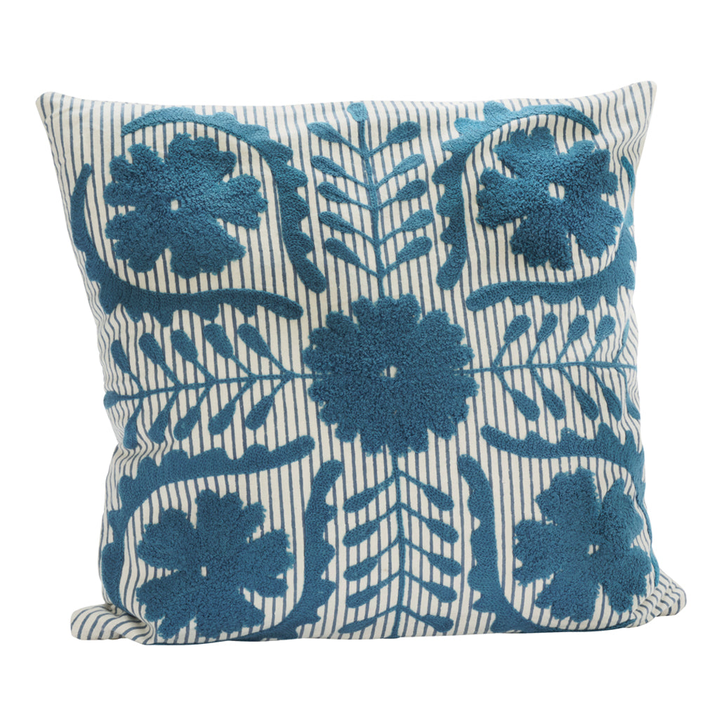Suzani Cushion Cover | Madam Stoltz | Bestickte Kissenhülle | 3 Varianten