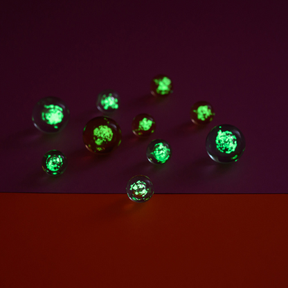Glow in the Dark | ava&yves | Magische Murmeln | 2 Farben