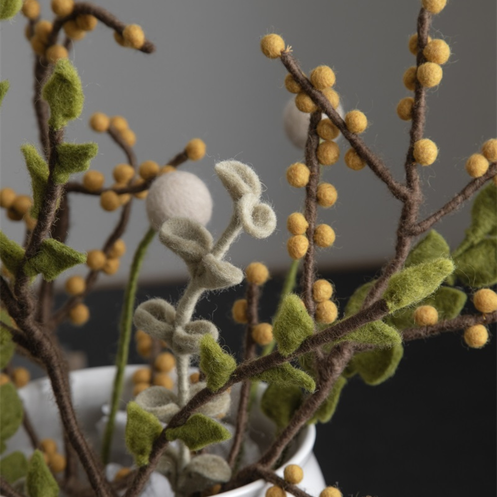Berry Branch | Filz-Zweig mit Beeren | 8 Farben