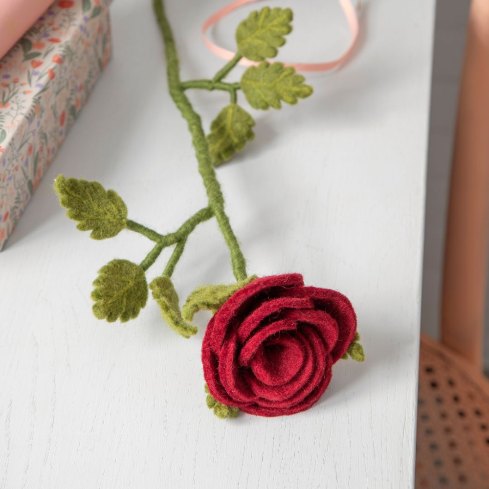 Long Red Rose | Filzblume