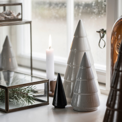 Tannenbaum stehend gerillt | Porzellanfigur | 2 Farben