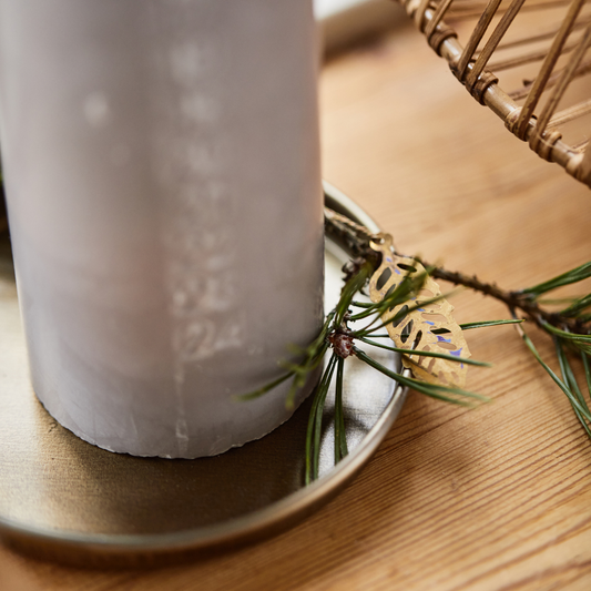 Weihnachtskerze 1–24 | geprägte Zahlen | Blockkerze