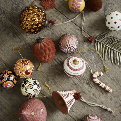 Paper Pulp Balls | Handgefertigte Papierkugeln mit Punkten | 3 Varianten