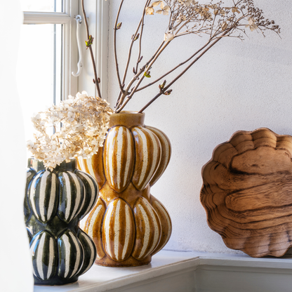 Stoneware Vase | Madam Stoltz | Steingutvase im Retro-Look | 2 Farben