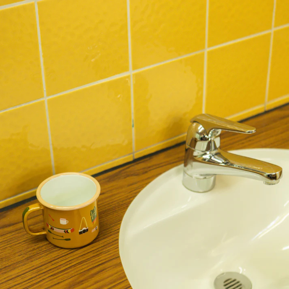 Emaille-Tasse ROADTYPING | 4 Varianten