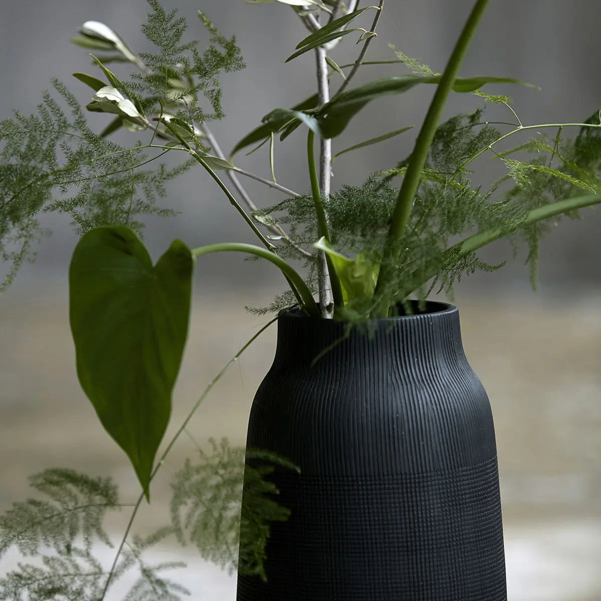 Vase GROOVE | Black House Doctor