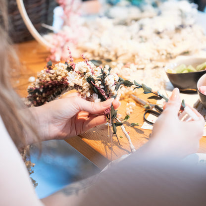 Willkommen, kleines Wunder – Babyparty Haarkranz-Workshop