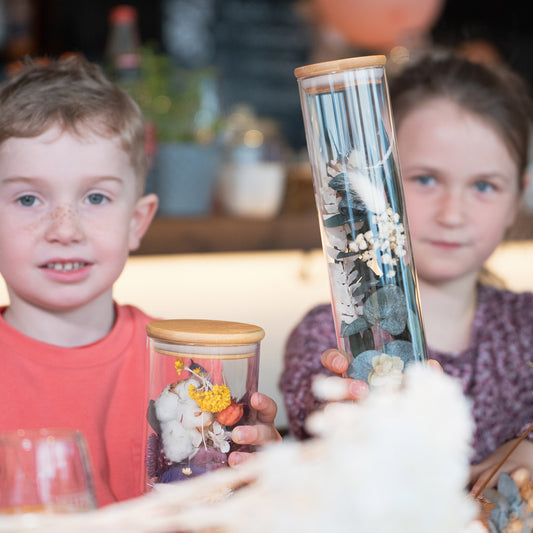Mini-Magie – Kinderworkshop: Dekogläser befüllen