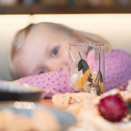 Mini-Magie – Kinderworkshop: Dekogläser befüllen