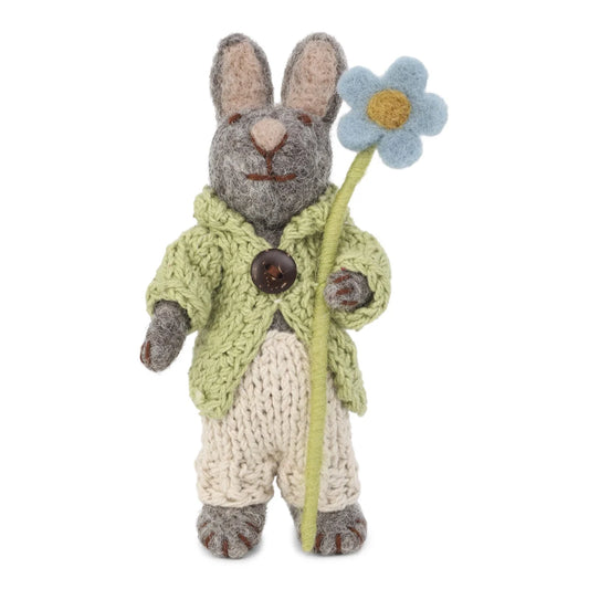 GREY BUNNY WITH GREEN JACKET AND BLUE ANEMONE | Gry & Sif | Filz-Anhänger