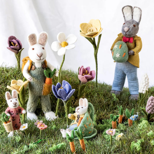 Grey Boy Bunny | Jacket & Egg | Filz-Figur