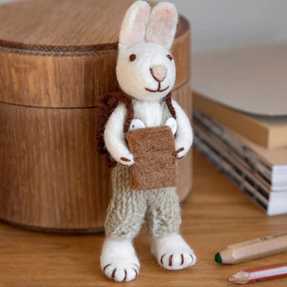 White Bunny | Book | Filz-Anhänger | 2 Varianten