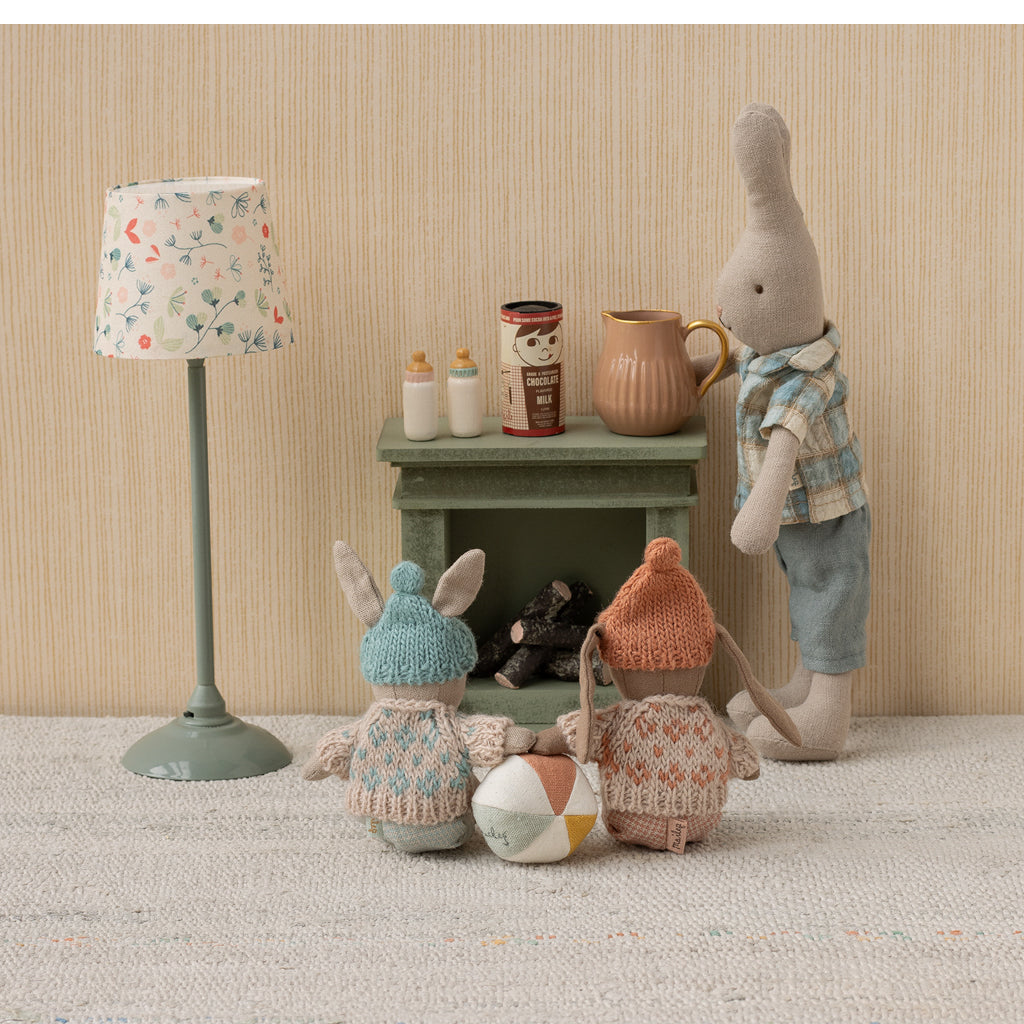 Winterhase mit Mütze | Maileg | Kuscheltier | 2 Farben