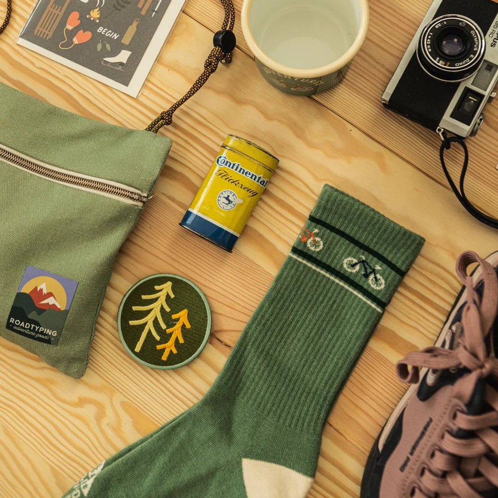 Adventure | Roadtyping | Baumwollsocken | 2 Farben